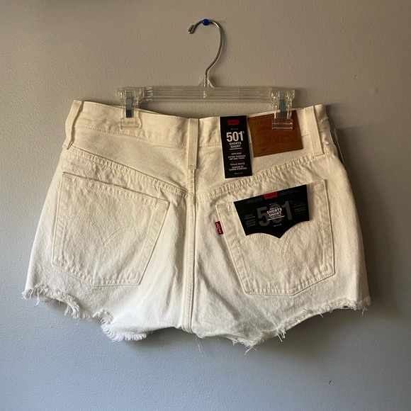 NWT LEVI'S 501 HIGH RISE SHORTS ‘KEEP IT CLEAN’ - Picture 7 of 7